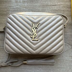 Saint Laurent Lou Medium camera bag - beige